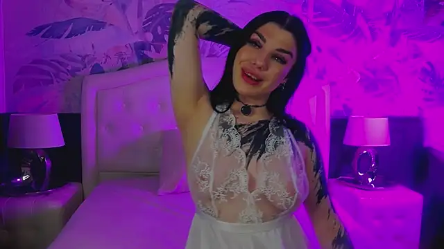 MaeveMoon online show from May 27, 9:33 pm