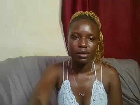 Snapshot of sexy_vash chatting on March 13, 9:21 am sexy vash online show from March 13, 9:21 am