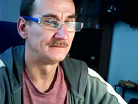 Snapshot of igracek30 chatting on June 12, 7:39 am igracek30 online show from June 12, 7:39 am