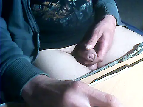 igracek30 online show from May 15, 11:14 pm