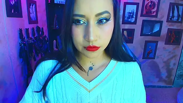 cherryy bombshelll online show from October 3, 4:19 pm