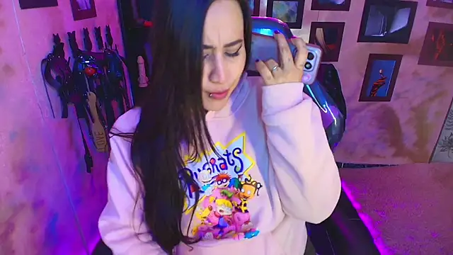 cherryy bombshelll online show from February 14, 4:18 pm