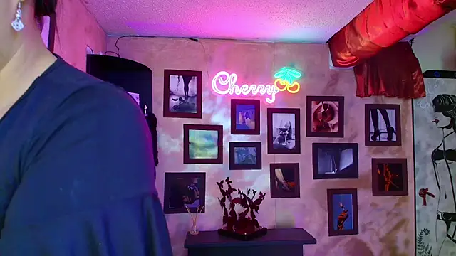 cherryy bombshelll online show from September 10, 6:40 pm
