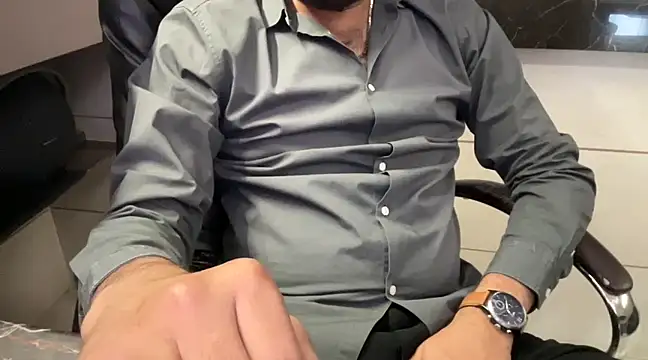 Snapshot of iamabigdickindian chatting on March 18, 7:12 am iamabigdickindian online show from March 18, 7:12 am