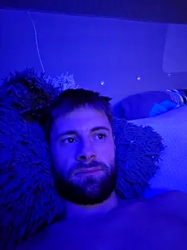 ademandjulia online show from November 4, 5:11 am