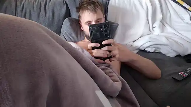 ademandjulia online show from October 30, 3:42 pm