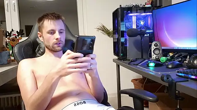 ademandjulia online show from January 15, 8:56 pm