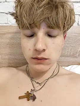 And25bn online show from January 9, 8:38 pm