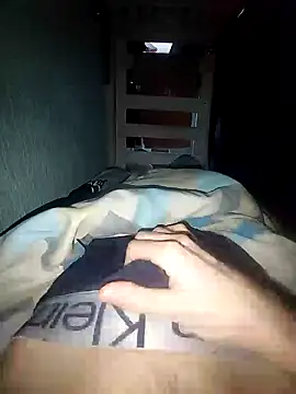 Snapshot of And25bn chatting on February 11, 1:09 pm And25bn online show from February 11, 1:09 pm