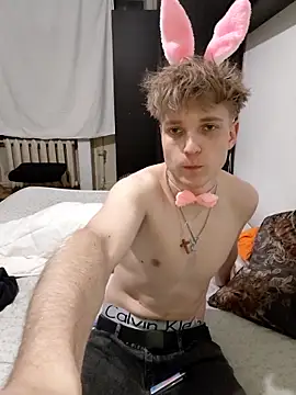 And25bn online show from March 31, 5:59 pm