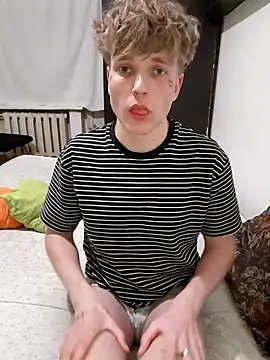 And25bn online show from April 12, 9:07 pm