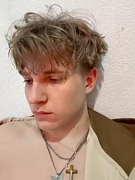 And25bn online show from March 13, 12:21 pm