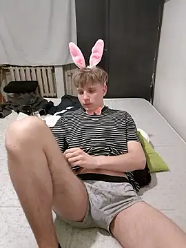 And25bn online show from March 28, 9:49 pm