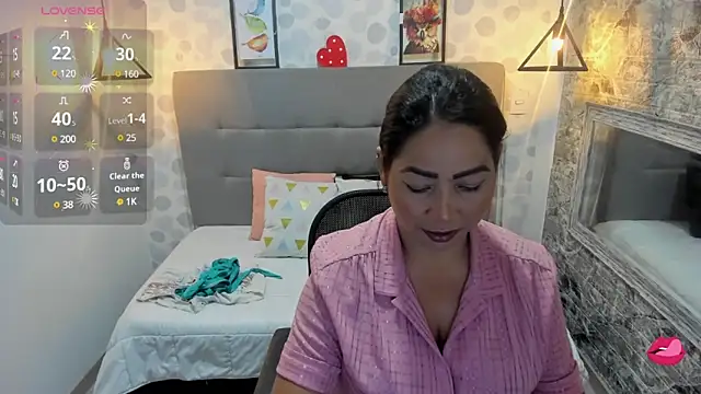 Michelle  taylor online show from March 2, 11:06 pm