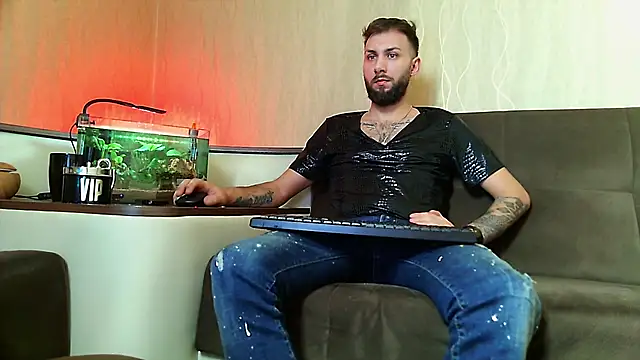 JamieNoxus online show from March 11, 5:35 am