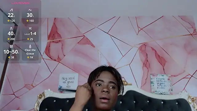 LindaBird online show from February 4, 12:55 pm