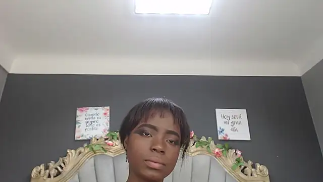 LindaBird online show from September 10, 8:08 pm