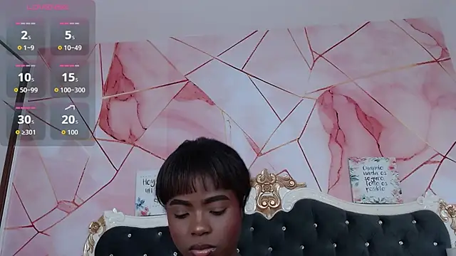 LindaBird online show from February 9, 8:29 pm