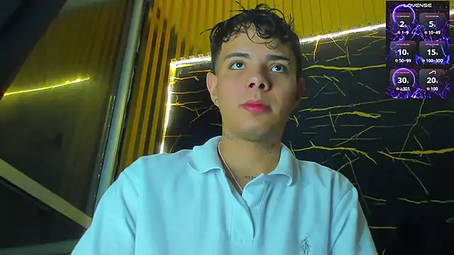 Alessandro 1610 online show from April 3, 3:46 am