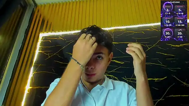 Alessandro 1610 online show from April 5, 5:03 am