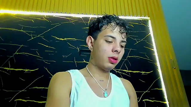 Alessandro 1610 online show from March 27, 5:16 am