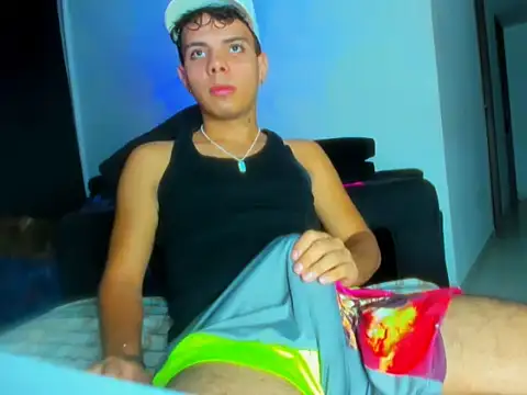 Alessandro 1610 online show from February 15, 6:47 am