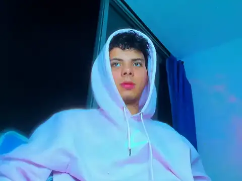 Alessandro 1610 online show from October 25, 5:17 am