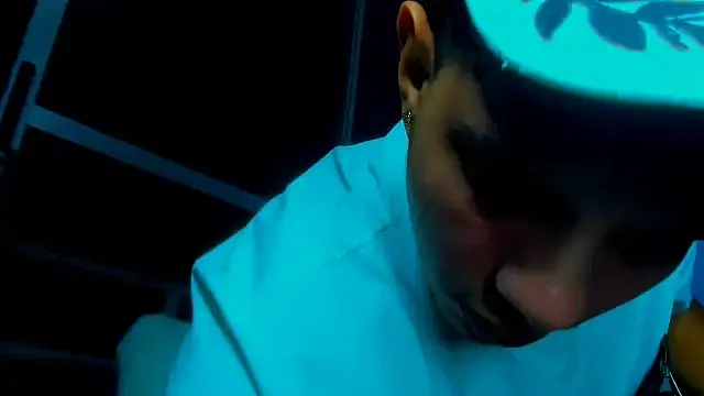 Alessandro 1610 online show from November 7, 3:33 am