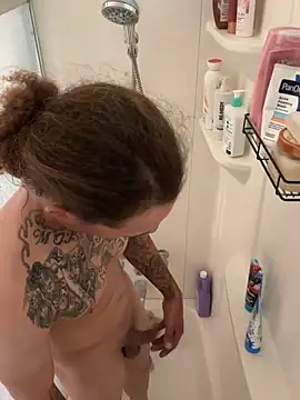 bigdickbigdaddy7373 online show from April 7, 8:32 pm