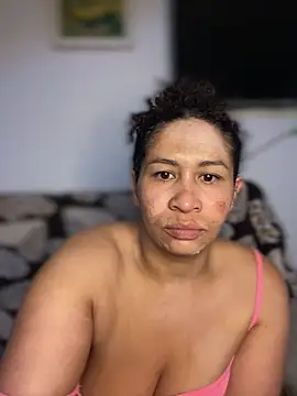 Snapshot of Carola-Ross chatting on June 24, 1:32 pm Carola-Ross online show from June 24, 1:32 pm