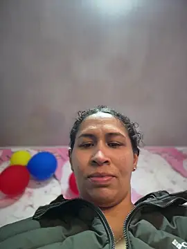 Snapshot of Carola-Ross chatting on July 10, 2:06 pm Carola-Ross online show from July 10, 2:06 pm