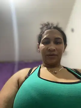 Snapshot of Carola-Ross chatting on July 16, 1:24 am Carola-Ross online show from July 16, 1:24 am