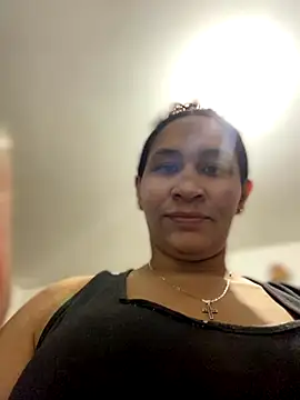 Carola-Ross online show from November 9, 5:50 pm