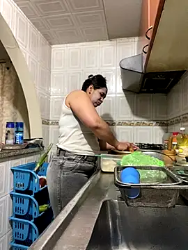 Carola-Ross online show from October 25, 7:14 pm