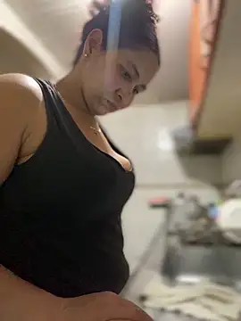 Carola-Ross online show from November 12, 5:28 pm