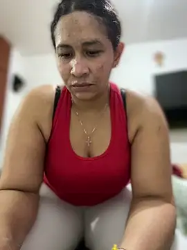 Carola-Ross online show from April 21, 5:30 pm