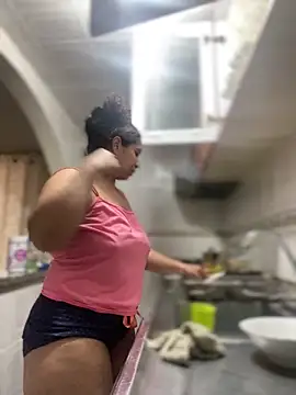 Carola-Ross online show from January 17, 4:21 pm