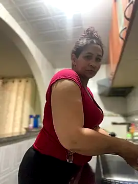 Carola-Ross online show from November 19, 5:35 pm