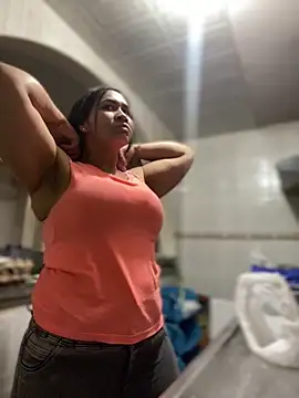 Carola-Ross online show from November 28, 6:30 pm