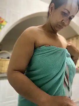 Carola-Ross online show from November 17, 5:28 pm