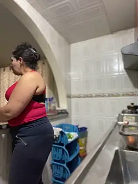 Carola-Ross online show from November 10, 5:40 pm