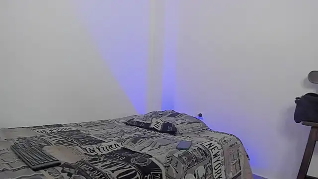 Snapshot of hugosan12 chatting on October 3, 4:30 pm hugosan12 online show from October 3, 4:30 pm