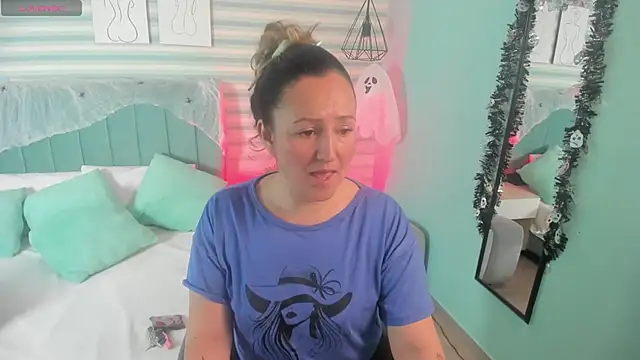 abby apple online show from October 29, 1:54 pm