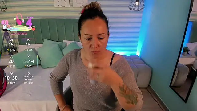 abby apple online show from November 15, 1:04 pm