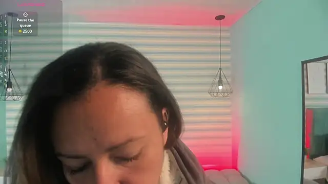 Snapshot of abby_apple chatting on October 7, 1:34 pm abby apple online show from October 7, 1:34 pm