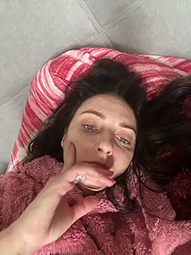 Snapshot of Miroslava1247 chatting on February 27, 9:09 am Miroslava1247 online show from February 27, 9:09 am