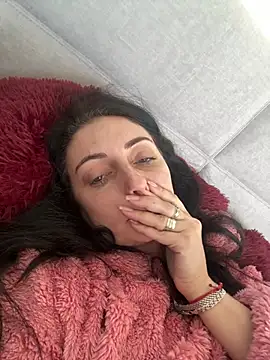 Snapshot of Miroslava1247 chatting on February 10, 8:35 am Miroslava1247 online show from February 10, 8:35 am