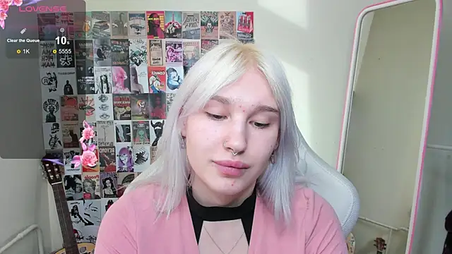 EvelinaLuu online show from April 10, 2:40 am