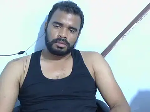 Snapshot of YOX22 chatting on October 23, 5:17 am YOX22 online show from October 23, 5:17 am