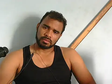 Snapshot of YOX22 chatting on October 29, 1:43 pm YOX22 online show from October 29, 1:43 pm